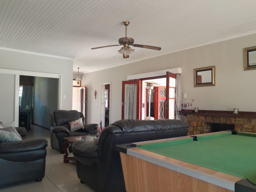 4 Bedroom Property for Sale in Balmoral Eastern Cape